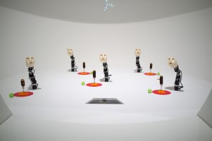 « Ergo-Robots : curiosité artificielle et langage »